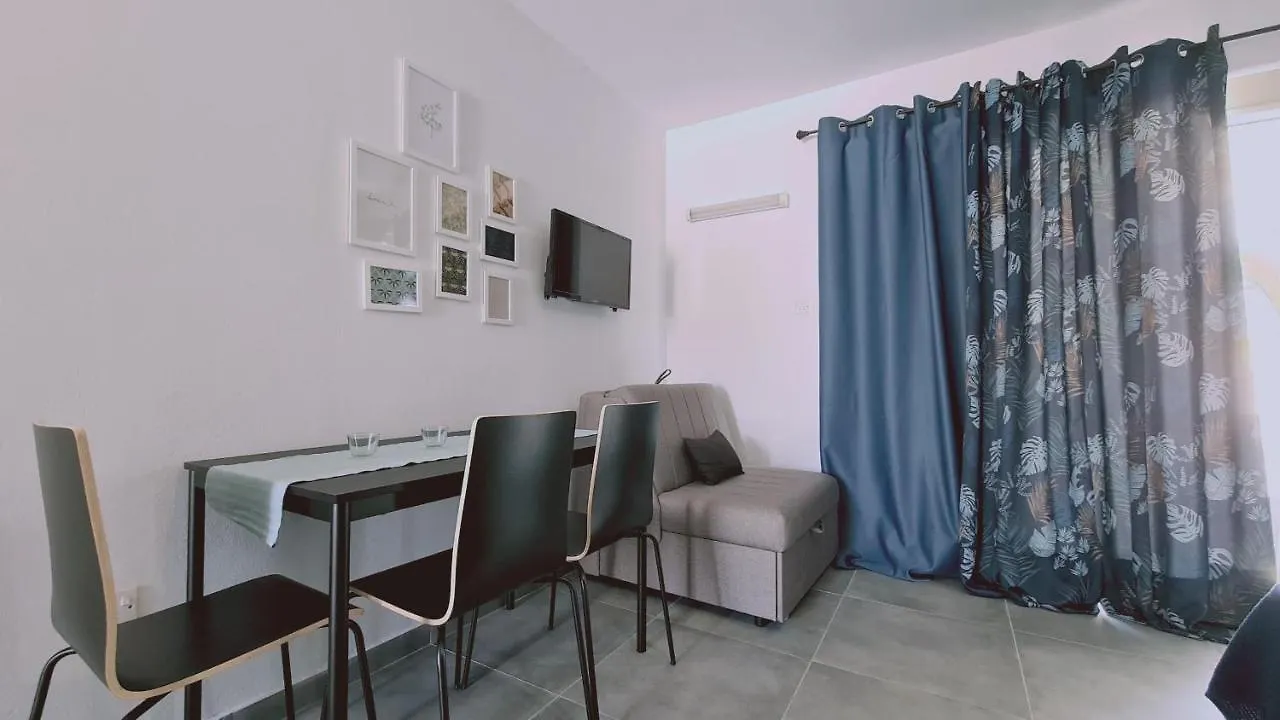 Nissi Avenue Studio 2 Айя-Напа 0*,  Кипр